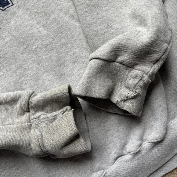 Vtg Notre Dame Crewneck Sweatshirt Large Heather Grey Fighting Irish Preppy - Picture 4 of 8